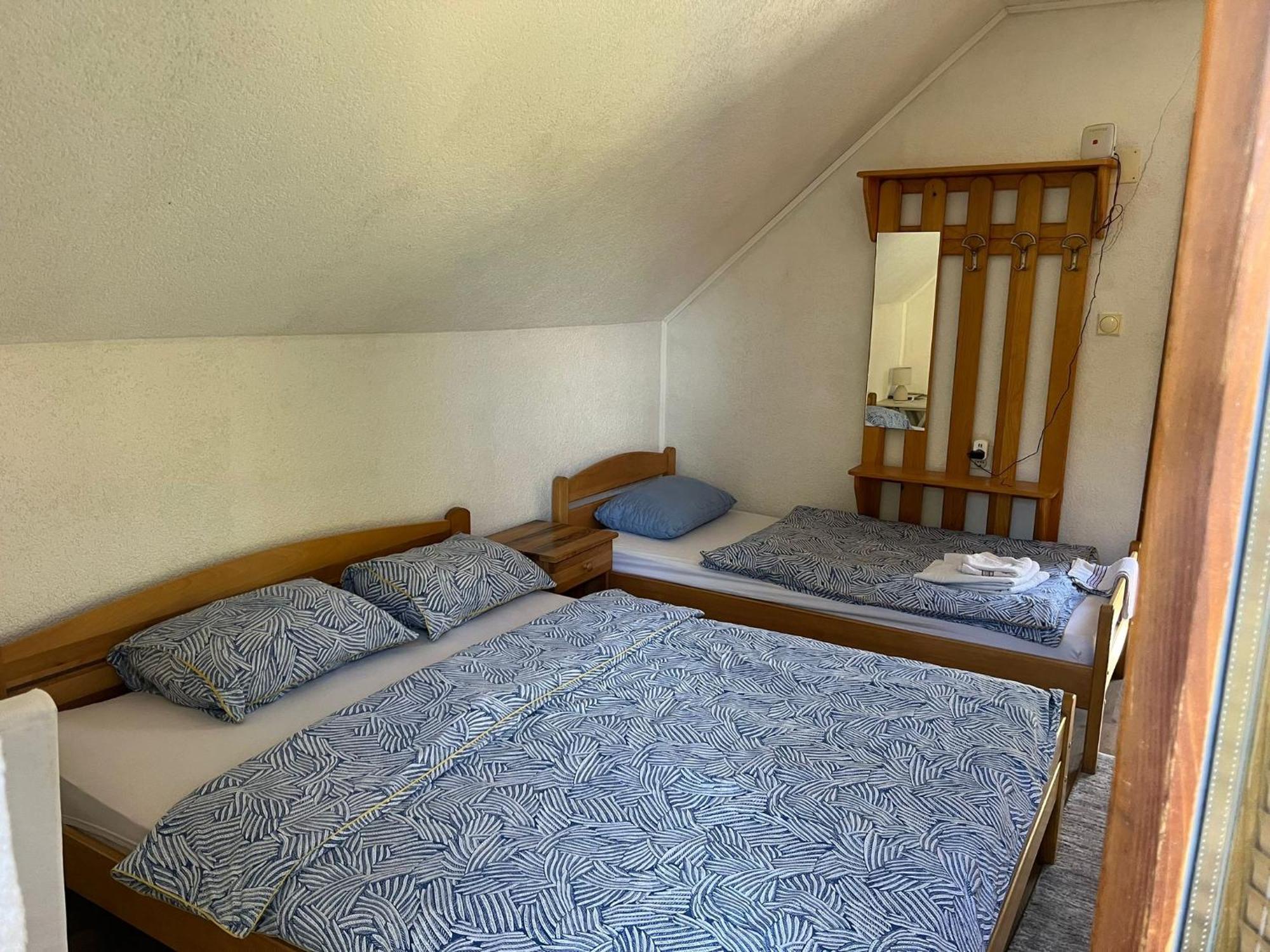 Bed And Breakfast Family Djukic Sipovo Exterior photo